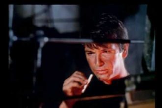 Βρέχει φωτιά στην στράτα μου: Η πικρή ιστορία του τραγουδιού