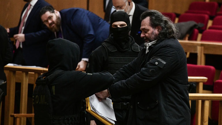 Χυδαιότητες Λαγού στη δίκη της Χρυσής Αυγής - Επιτέθηκε φραστικά στη Μάγδα Φύσσα