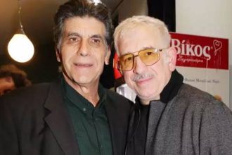 Γιάννης Μπέζος: Η απάντησή του στον χαρακτηρισμό «μυστήριος» από τον Πέτρο Φιλιππίδη