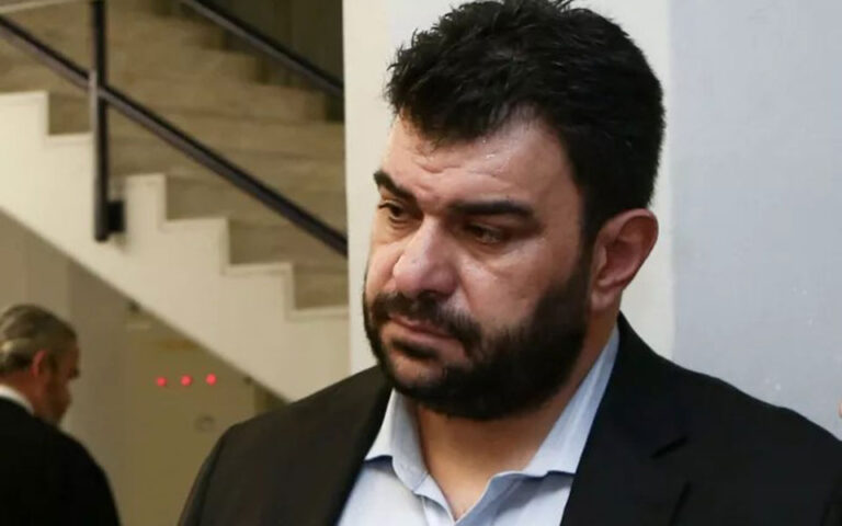 Παναγιώτης Τζένος: Ο πολιτικός κόσμος αποχαιρετά τον δημοσιογράφο που "έφυγε" ενώ βρισκόταν στην Πάτρα