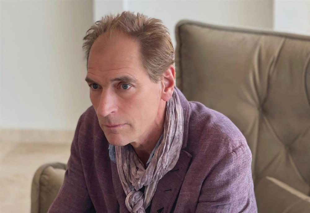 Τζούλιαν Σαντς: Ο διάσημος Βρετανός ηθοποιός εξαφανίστηκε ενώ έκανε πεζοπορία