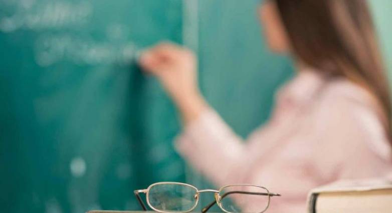 Πανελλαδική τρίωρη στάση εργασίας εκπαιδευτικών – Βασικό αίτημα η άμεση μονιμοποίηση νεοδιόριστων