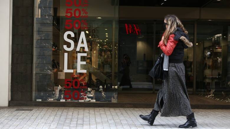 Χειμερινές εκπτώσεις: Οι έλεγχοι και ο «κανόνας των 30 ημερών» – Ανοιχτά τα καταστήματα σήμερα Κυριακή