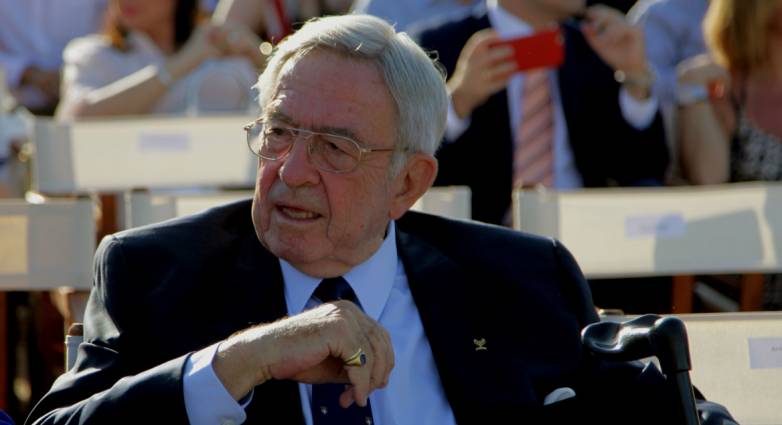 Τέως Βασιλιάς Κωνσταντίνος: Οι δύο «γραμμές» στην ΝΔ για την ταφή του – Ποιοι θα είναι στην κηδεία