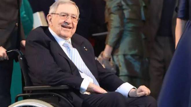 Τέως Βασιλιάς Κωνσταντίνος: Την Δευτέρα 16 Ιανουαρίου η κηδεία του στην Μητρόπολη Αθηνών