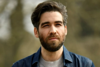 Σασμός: Ο «Σταύρος» αποκαλύπτει – «Με βρίζουν για τον ρόλο μου»