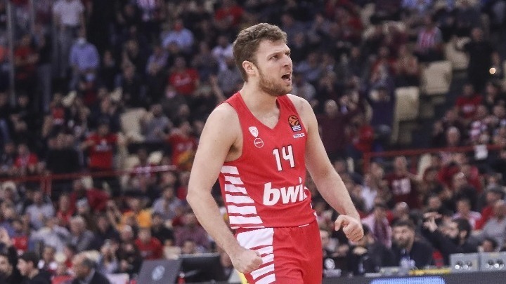 Ο Ολυμπιακός υποδέχεται την Αρμάνι Μιλάνο, για την παραμονή του στην τετράδα