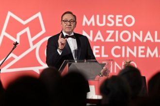 Bράβευση του Κέβιν Σπέισι από το Μουσείο Κινηματογράφου του Τορίνο