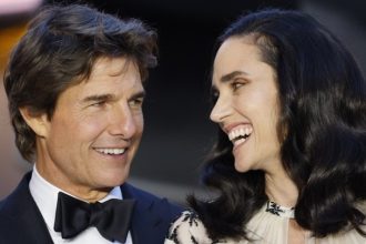 Τζένιφερ Κόνελι: O Τομ Κρουζ αξίζει Όσκαρ