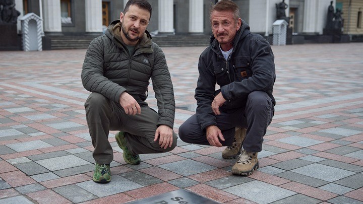 Ο Σον Πεν με το «Superpower» στη φετινή Μπερλινάλε