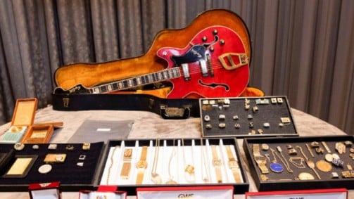 Η ατζέντα του Έλβις Πρίσλεϊ και άλλα προσωπικά του αντικείμενα βγαίνουν στο σφυρί