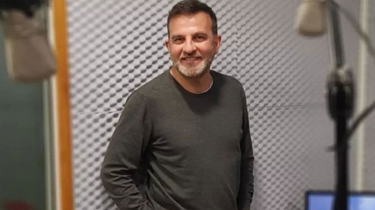 Βασίλης Νομικός: «Δεν εκμεταλλεύτηκα τις κοινές μας φωτογραφίες με την Ελένη Μενεγάκη»