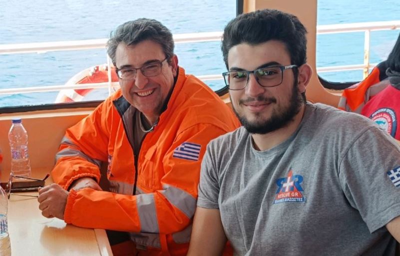 Πατέρας και γιος, από την Ελλάδα, επιχείρησαν μαζί στα χαλάσματα των φονικών σεισμών στην Τουρκία