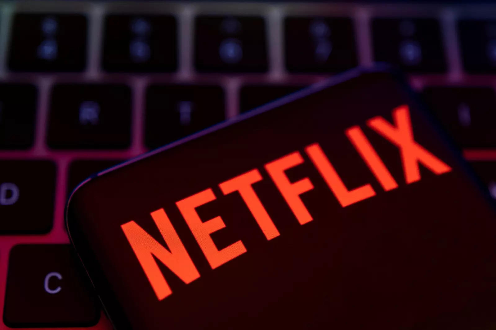 Netflix: Τέλος και επίσημα για τους «δανεικούς» κωδικούς σε 4 χώρες – Οι έξτρα χρεώσεις