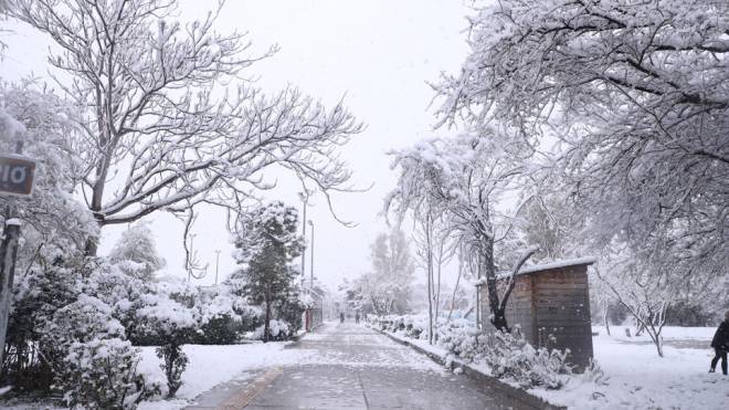 Κακοκαιρία «Μπάρμπαρα»: Πέφτει μέχρι και 10°C η θερμοκρασία με χιονοπτώσεις και ανέμους - Οδηγίες από την Πολιτική Προστασία