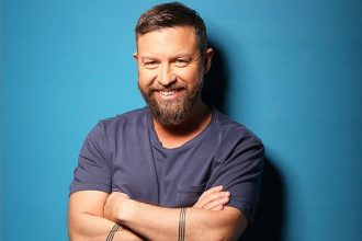 Γιάννης Βαρδής: Βλέπω πολλές φορές στα όνειρα τον πατέρα μου