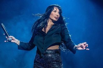 Πάολα: Η απάντησή της για τον λόγο που εμφανίστηκε στην πίστα 4 ημέρες μετά την τραγωδία στα Τέμπη