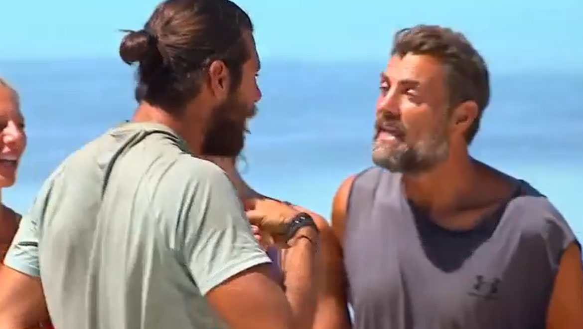 Survivor All Star - Νίκος Μπάρτζης: «Ο Μάριος, το ξέρουν όλοι, κάθε βράδυ με την Ελευθερία Ελευθερίου»
