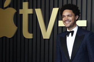 Στον κωμικό Τρέβορ Νόα το βραβείο Erasmus 2023