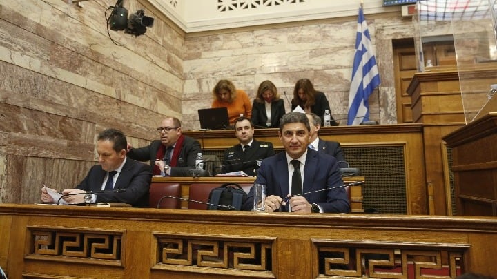 Αυγενάκης: «Συνεχώς στο πλευρό των αθλητών/αθλητριών ΑμεΑ με πράξεις και έργα»