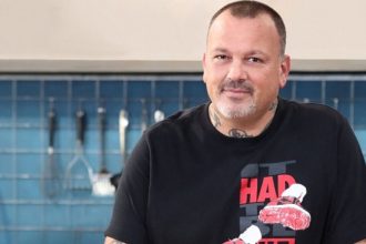 Δημήτρης Σκαρμούτσος: «Καθάρισα από τα ναρκωτικά στα 30 μου»