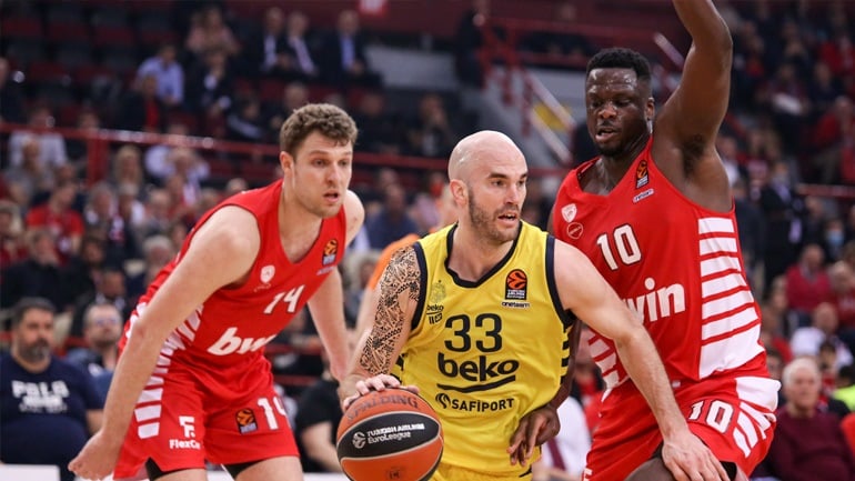 «Break» της Φενέρμπαχτσε στο ΣΕΦ, με 82-78 ηττήθηκε ο Ολυμπιακός