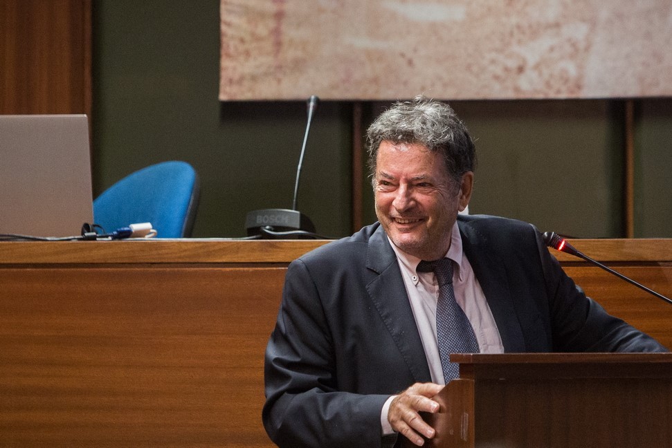 Δώρο Πάσχα: Έως την Μεγάλη Τετάρτη η πληρωμή – Ποιοι θα δουν αυξήσεις