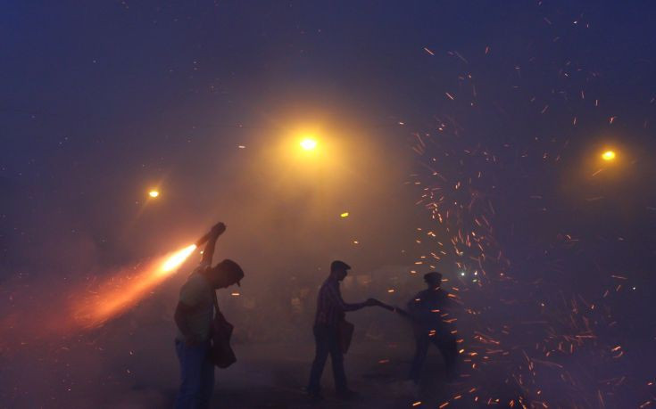 Τέσσερις τραυματίες από βεγγαλικά στο Λεωνίδιο Αρκαδίας