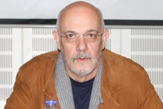 Γιώργος Κιμούλης: Ξεκινά η δίκη για τις αγωγές – Το υπέρογκο ποσό που διεκδικεί από Δούκα, Χρυσικού και Ψαρρά