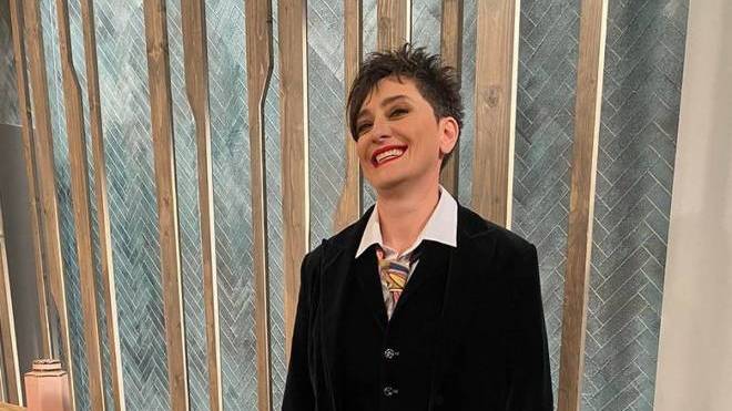 Ηρώ: Καταγγέλλει ότι ο γιος της έπεσε θύμα ξυλοδαρμού