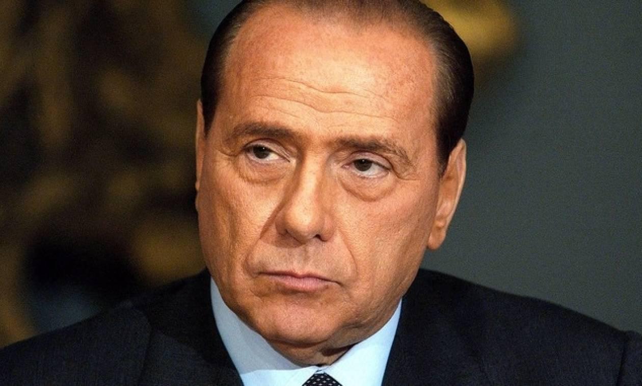 Σίλβιο Μπερλουσκόνι: Παραμένει κρίσιμη η κατάστασή του