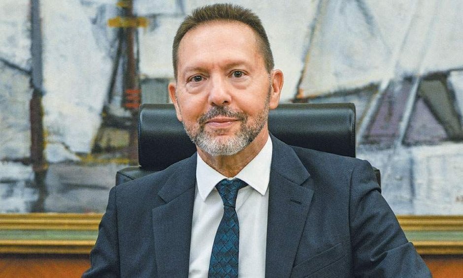 Ανάπτυξη 2,2% και πρωτογενές πλεόνασμα 0,7% προβλέπει ο Γιάννης Στουρνάρας για το 2023