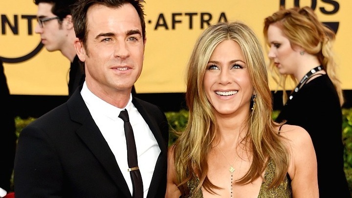 Η Τζένιφερ Άνιστον σε δείπνο με τον πρώην σύζυγό της Τζάστιν Θερού