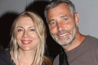 Σμαράγδα Καρύδη για Θοδωρή Αθερίδη: «Δεν μπορώ να σταθώ ως “γιαγιά” –Έχει τρέλα με το εγγόνι του»