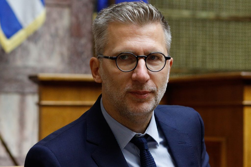 Σκέρτσος για Φωτίου: Το ποσό των 5.000 ευρώ είναι κάτω ακόμη και από το όριο της φτώχειας