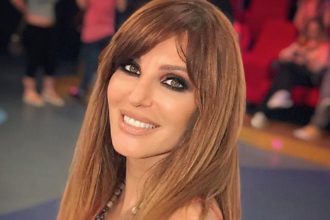 Βίκυ Χατζηβασιλείου: «Οφείλω το τηλεοπτικό μου ξεκίνημα στη γυναίκα του Γιώργου Παπαδάκη»