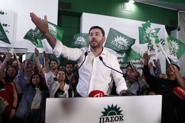 Ανδρουλάκης: Απόψε αναγεννήθηκε το ΠΑΣΟΚ