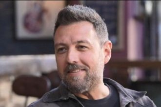 Μάνος Παπαγιάννης: Όλο αυτό που συμβαίνει είναι αστείο