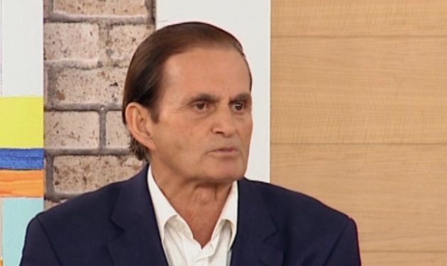 Αδέρφια Παπανικόλα: Ο Κωνσταντίνος μεταφέρθηκε σε ιδιωτικό θεραπευτήριο - Αβάσιμη η καταγγελία στον εισαγγελέα που ζήτησε την αναβολή της κηδείας