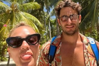 Κόνι Μεταξά: Ρομαντικές διακοπές στις εξωτικές Μαλδίβες