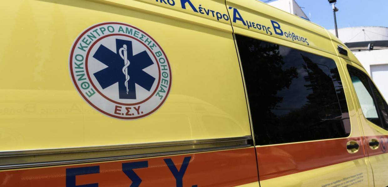 Φρικτό τροχαίο με έναν νεκρό - Αυτοκίνητο «καρφώθηκε» σε μάντρα σπιτιού