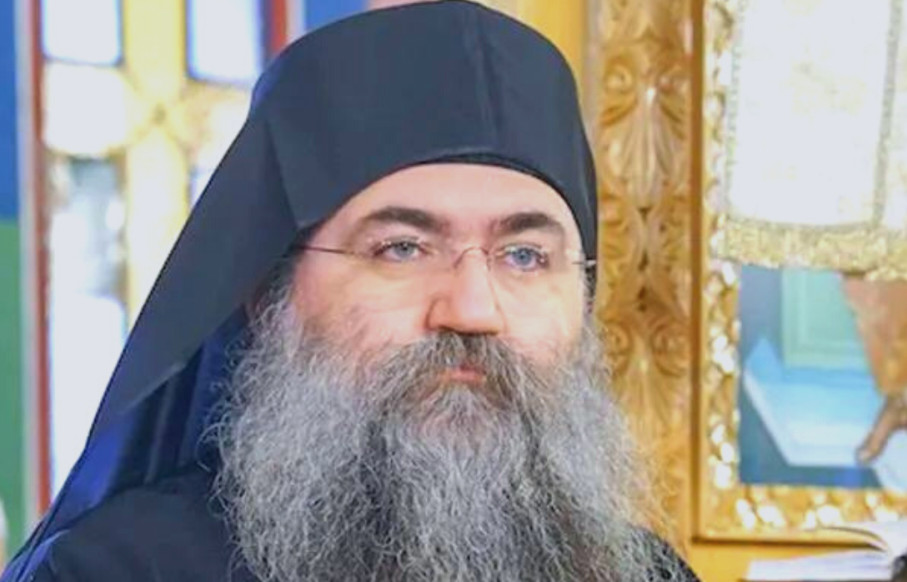 «Αγιορείτες κατευθύνουν πιστούς προς τη Νίκη» - Τι καταγγέλλει ο ηγούμενος της Μονής Εσφιγμένου