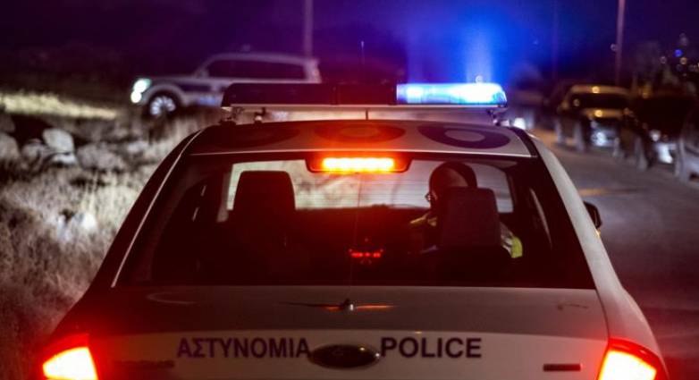 Θαρραλέα υπάλληλος μίνι μάρκετ έδιωξε ένοπλο ληστή με τις φωνές της