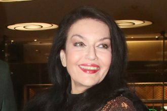 Ελένη Φιλίνη: «Προτιμούσα να χάσω δουλειές παρά να με εκμεταλλευτεί κάποιος σεξουαλικά»