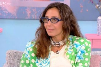 Μαρία Ελένη Λυκουρέζου: «Ξεκίνησα τις καταχρήσεις στα 15, κάποια στιγμή έπιασα πάτο»