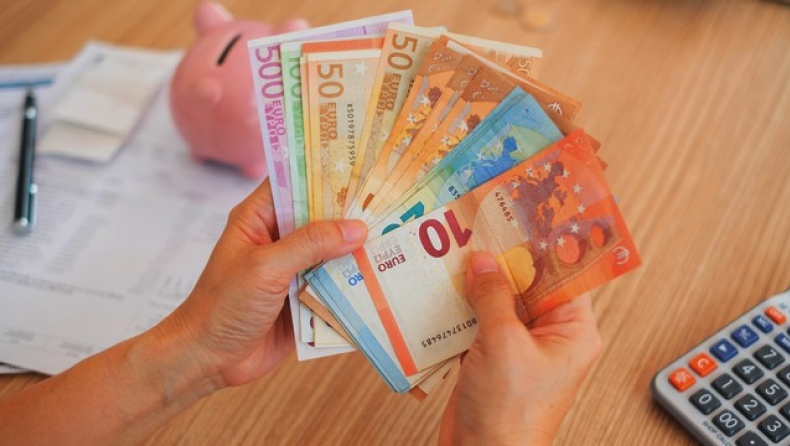 Πληρωμές ΕΦΚΑ, ΔΥΠΑ, ΟΠΕΚΑ: Συντάξεις και επιδόματα που καταβάλλονται μέσα στην εβδομάδα