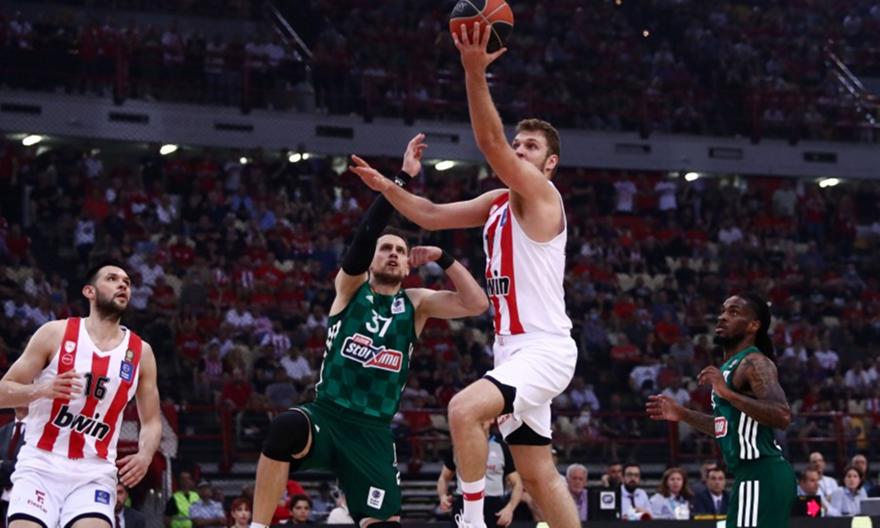 «Λύγισε» τον Παναθηναϊκό και πήρε το προβάδισμα ο Ολυμπιακός!