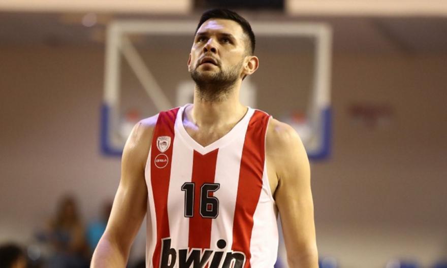 Το όνομα του Παπανικολάου παίρνει γήπεδο μπάσκετ στα Τρίκαλα