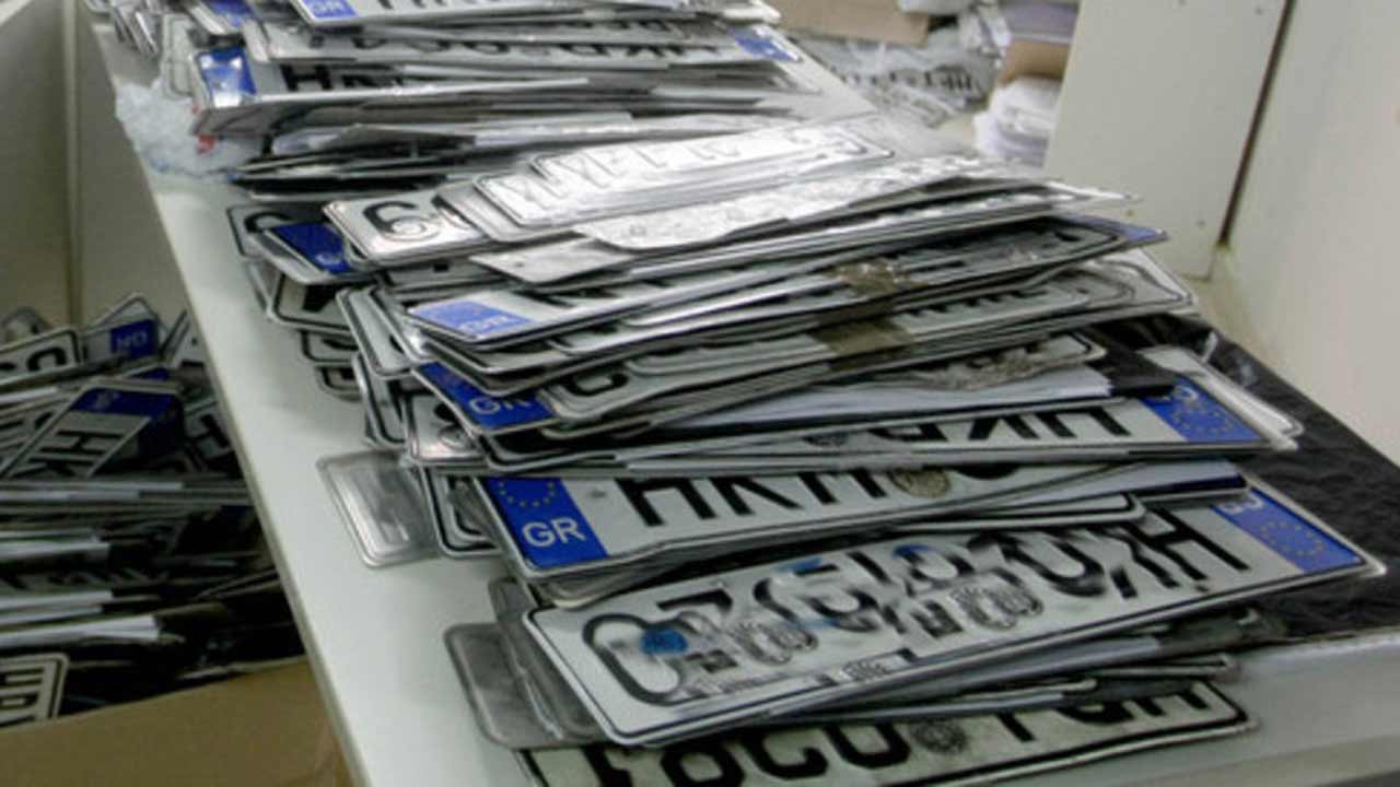 Επιστρέφονται από σήμερα πινακίδες και διπλώματα ενόψει εκλογών