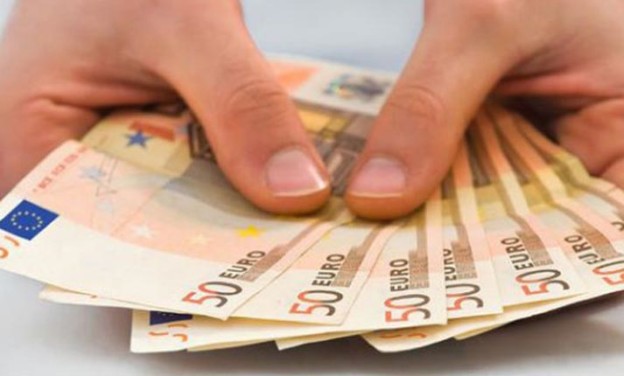 Φορολογία: "Εξαφανίστηκαν" οι πλούσιοι στην Ελλάδα - Δείτε πίνακα εισοδημάτων